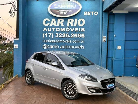FIAT BRAVO 1.8 ESSENCE 16V FLEX 4P MANUAL FIAT BRAVO 1.8 ESSENCE 16V FLEX 4P MANUAL